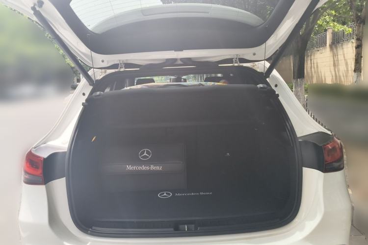 Used Mercedes-Benz GLA 2020 GLA 200 Trunk