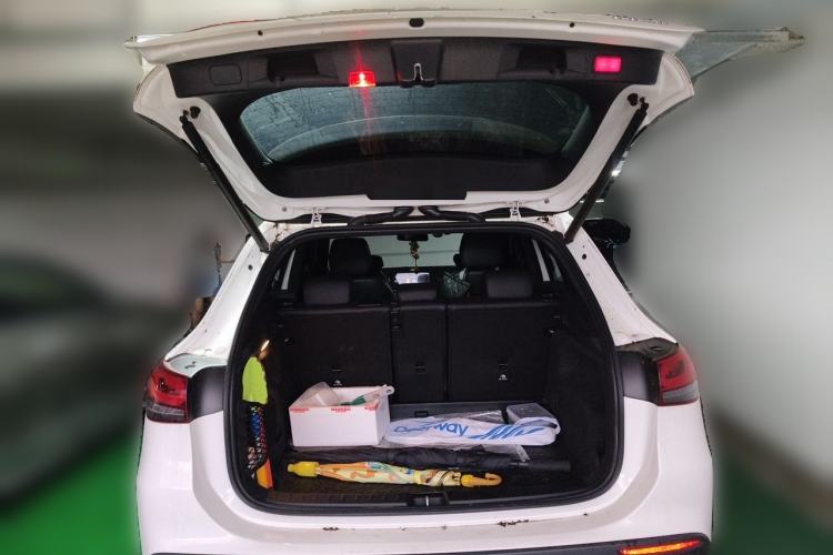 Used Mercedes-Benz GLA 2020 GLA 200 Trunk