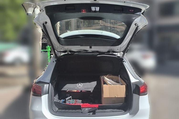 Used Mercedes-Benz GLA 2020 GLA 180 Trunk