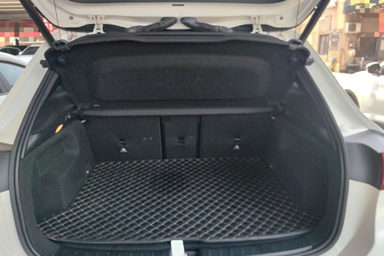Used Mercedes-Benz GLA 2020 GLA 200 Trunk