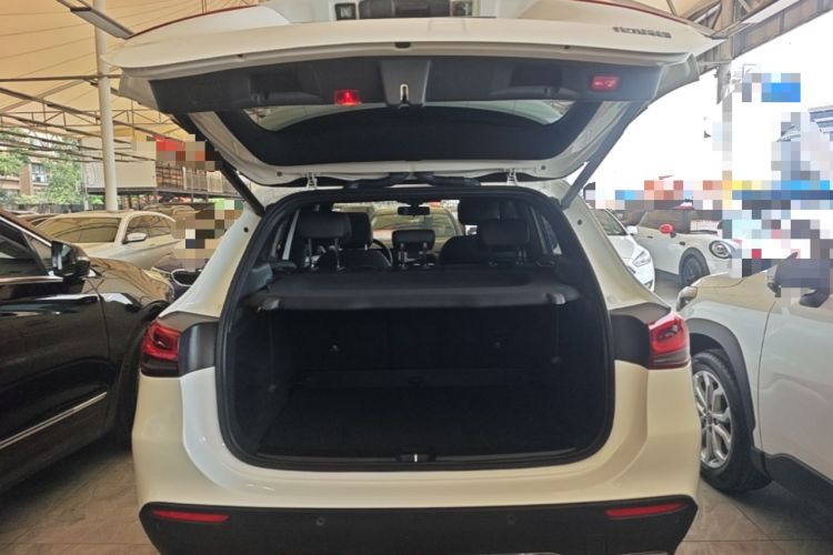 Used Mercedes-Benz GLA 2020 GLA 200 Trunk