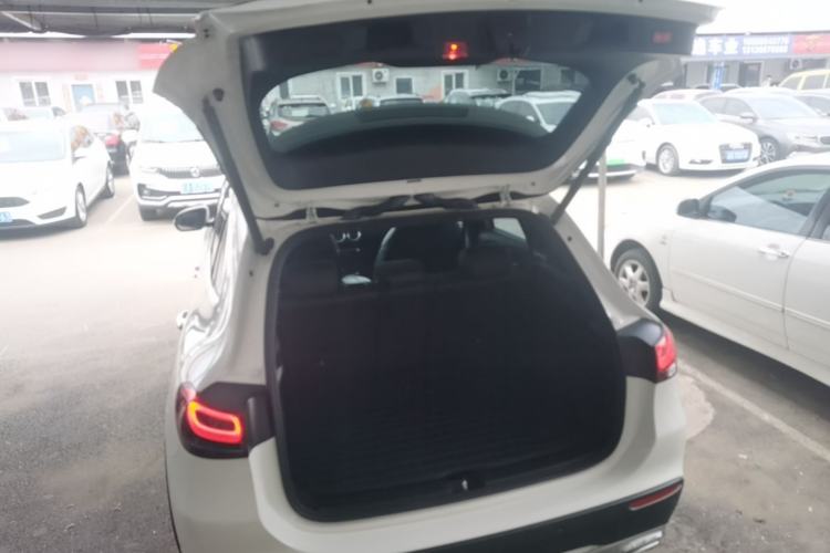 Used Mercedes-Benz GLA 2020 GLA 200 Trunk