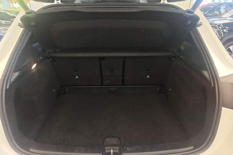 Used Mercedes-Benz GLA 2020 GLA 180 Trunk
