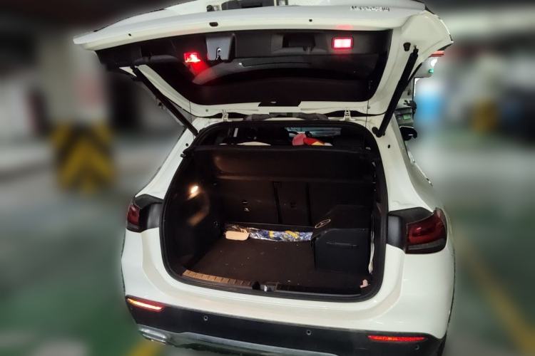 Used Mercedes-Benz GLA 2020 GLA 200 Trunk