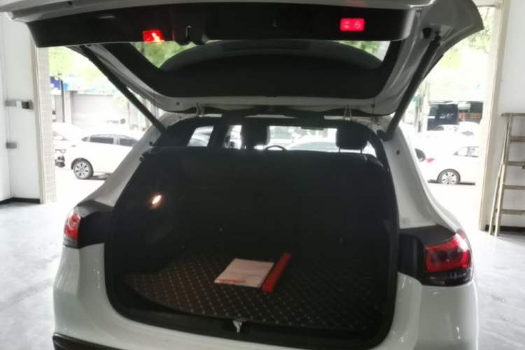 Used Mercedes-Benz GLA 2020 GLA 200 Trunk