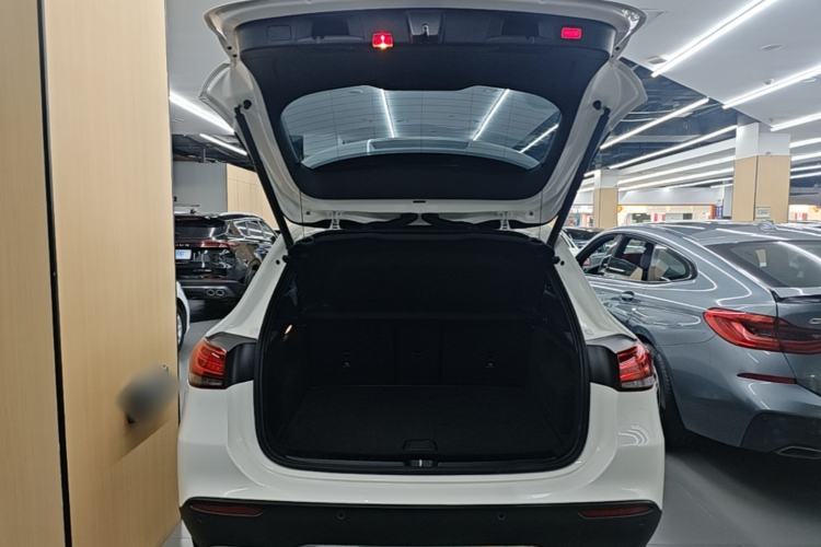 Used Mercedes-Benz GLA 2020 GLA 180 Trunk
