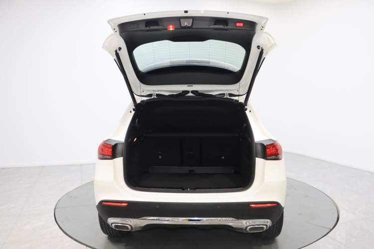 Used Mercedes-Benz GLA 2020 GLA 180 Trunk