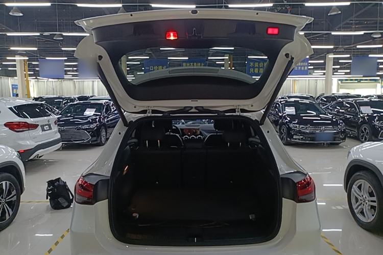 Used Mercedes-Benz GLA 2020 GLA 200 Trunk