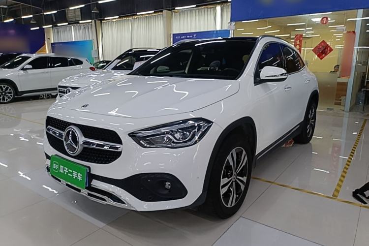 Used Mercedes-Benz GLA 2020 GLA 200 Guazi used car, China used car export, Used car for sale, Used Mercedes-Benz cars, Cheapest cars for sale