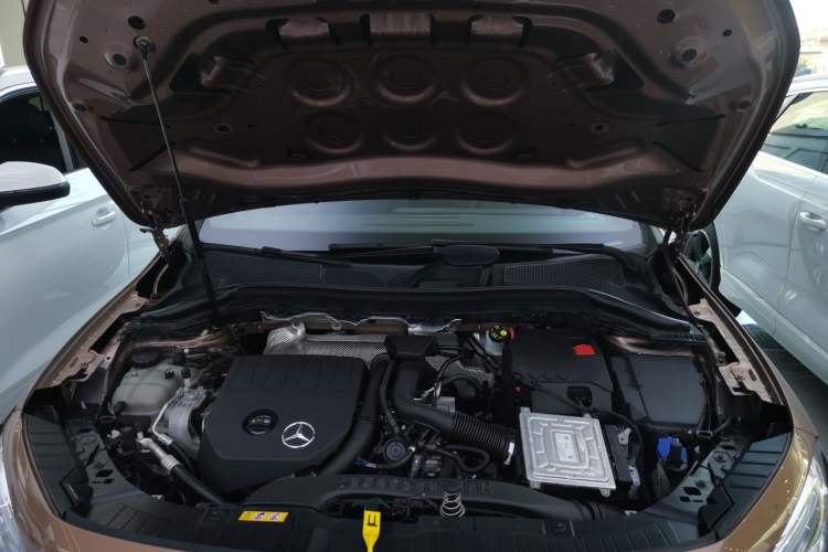 Used Mercedes-Benz GLA 2020 GLA 200 Engine Bay