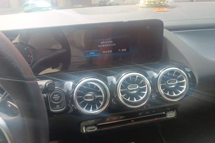 Used Mercedes-Benz GLA 2022 Facelifted GLA 200 Audio And AC Panel
