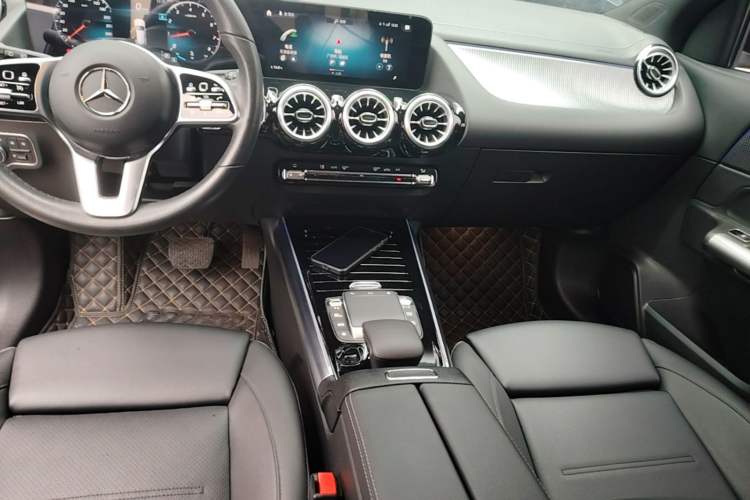 Used Mercedes-Benz GLA 2022 Facelifted GLA 200 Audio And AC Panel