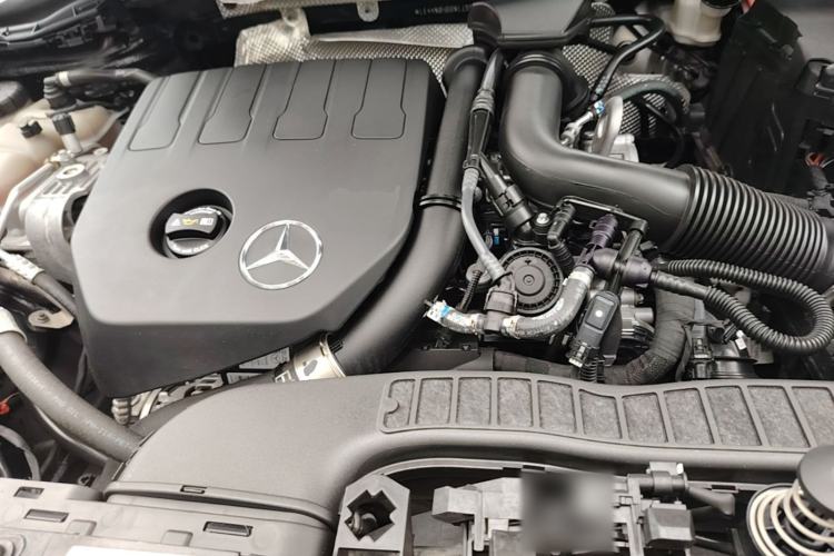 Used Mercedes-Benz GLA 2022 Facelifted GLA 200 Engine Bay