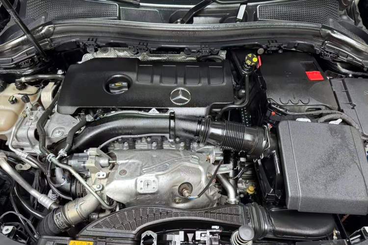 Used Mercedes-Benz GLA 2022 GLA 220 Interior 8