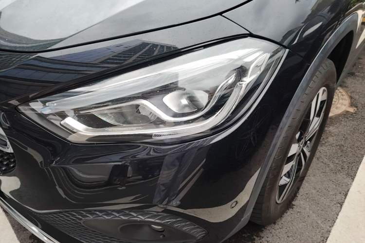Used Mercedes-Benz GLA 2022 Facelifted GLA 200 Left Front Headlight