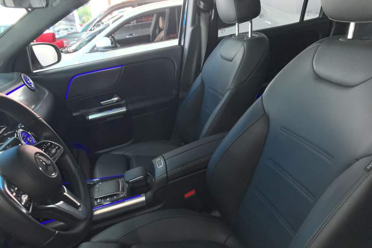 Used Mercedes-Benz GLA 2022 Facelifted GLA 200 Left Front Seat