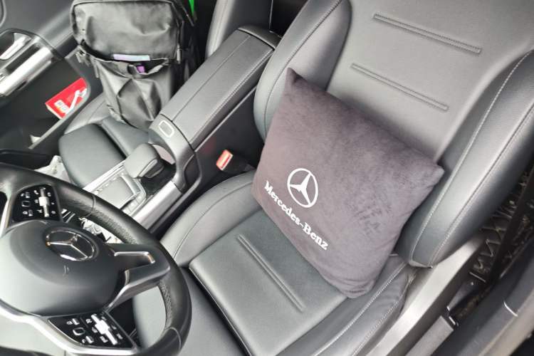Used Mercedes-Benz GLA 2022 Second Facelift GLA 200 Left Front Seat