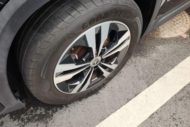 Used Mercedes-Benz GLA 2022 Facelifted GLA 200 Left Front Wheel Hub