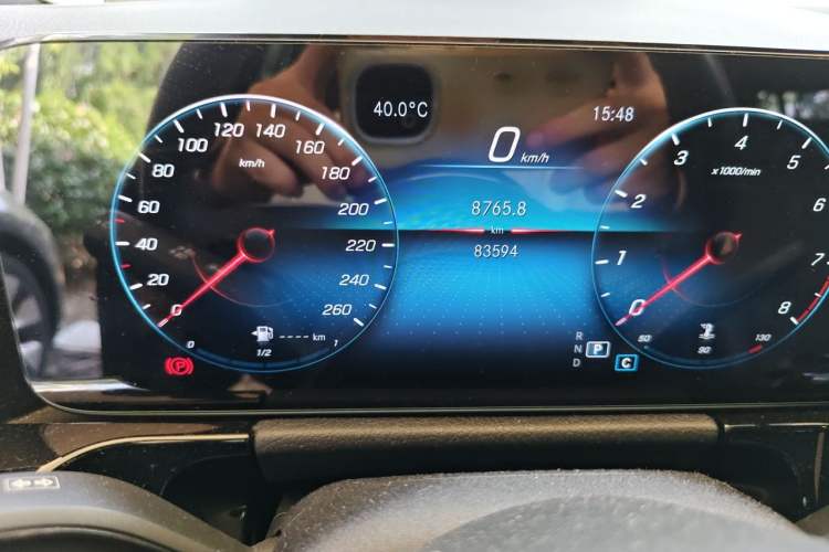 Used Mercedes-Benz GLA 2022 Second Facelift GLA 200 Odometer Close Up
