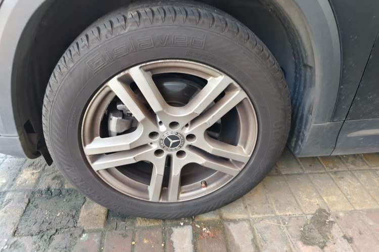 Used Mercedes-Benz GLA 2022 Second Facelift GLA 200 Right Front Wheel Hub
