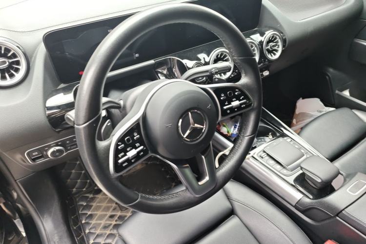 Used Mercedes-Benz GLA 2022 Second Facelift GLA 200 Steering Wheel