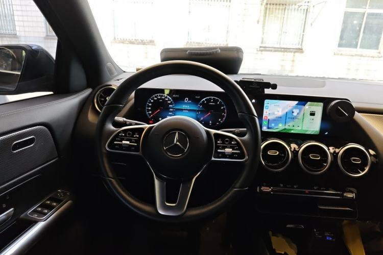 Used Mercedes-Benz GLA 2022 Second Facelift GLA 200 Steering Wheel