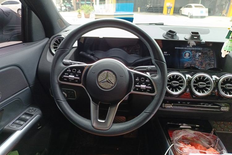 Used Mercedes-Benz GLA 2022 GLA 200 Steering Wheel