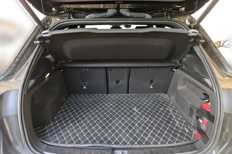 Used Mercedes-Benz GLA 2022 Second Facelift GLA 200 Trunk