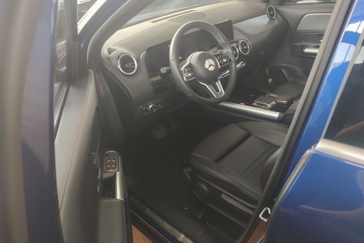 Used Mercedes-Benz GLA 2022 Second Facelift GLA 200 Driver Seat