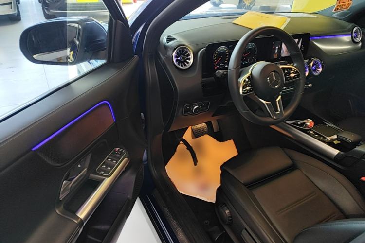 Used Mercedes-Benz GLA 2022 GLA 220 Driver Seat