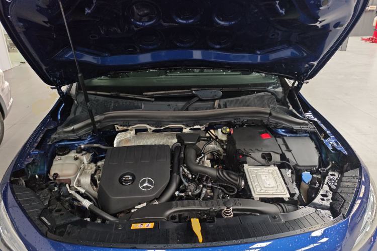Used Mercedes-Benz GLA 2022 Facelifted GLA 200 Engine Bay