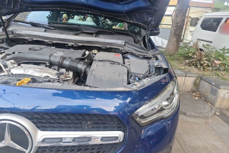Used Mercedes-Benz GLA 2022 GLA 220 Engine Bay Left