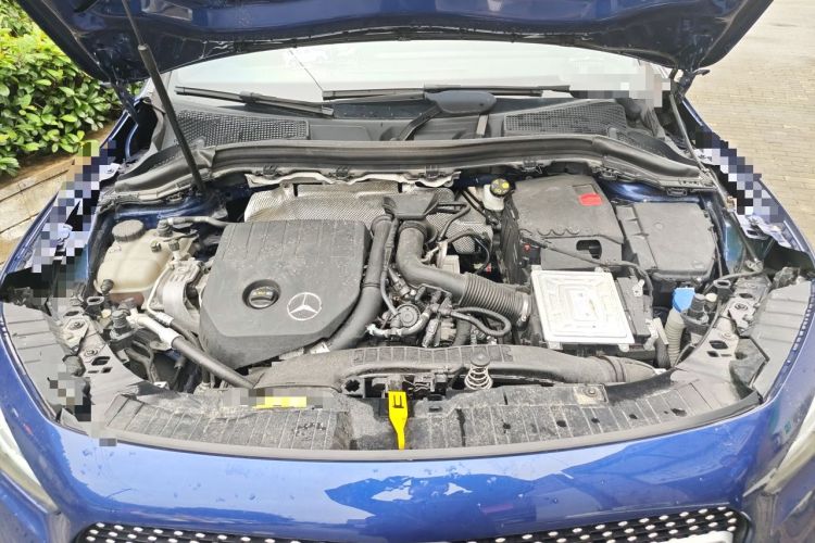 Used Mercedes-Benz GLA 2022 Facelifted GLA 200 Engine Bay