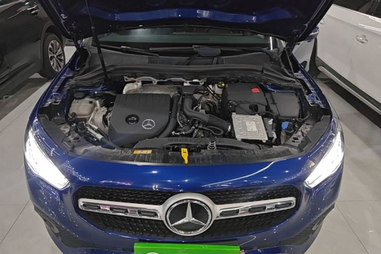 Used Mercedes-Benz GLA 2022 Facelifted GLA 200 Engine Bay