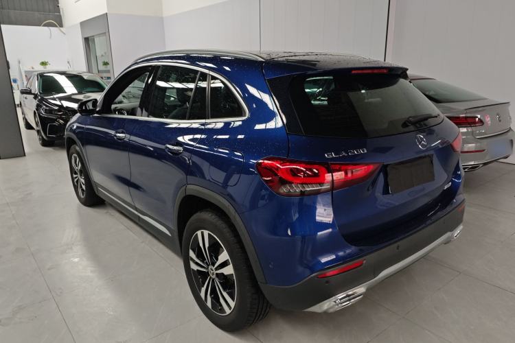 Used Mercedes-Benz GLA 2022 Facelifted GLA 200 Exterior 2