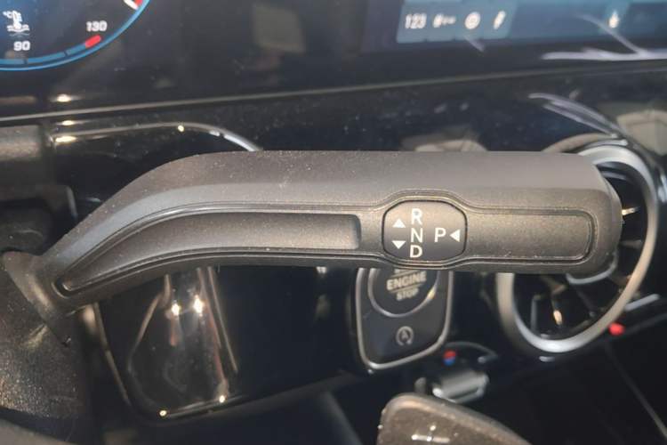 Used Mercedes-Benz GLA 2022 Second Facelift GLA 200 Gear Lever