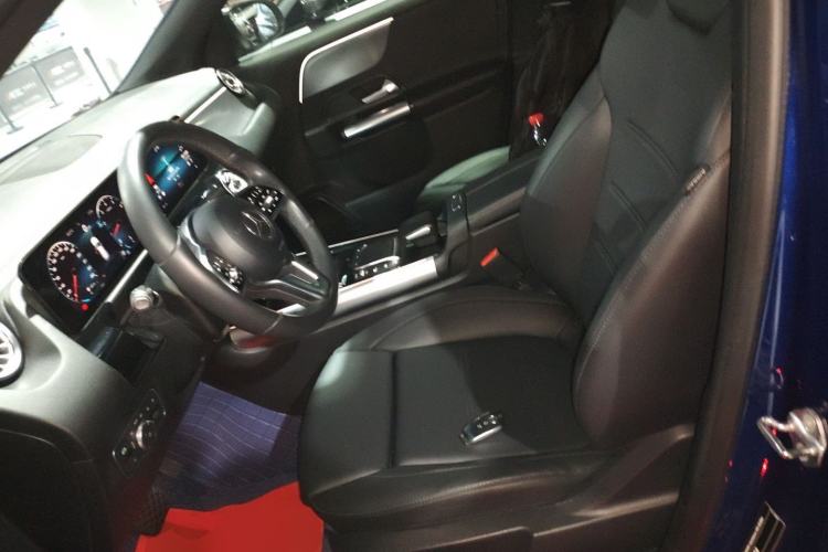 Used Mercedes-Benz GLA 2022 GLA 220 Left Front Seat