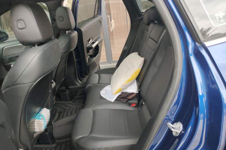 Used Mercedes-Benz GLA 2022 Facelifted GLA 200 Left Rear Seat