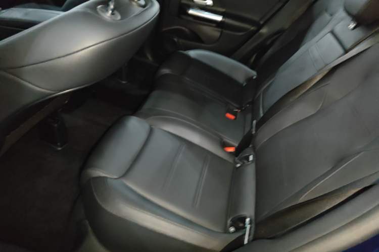 Used Mercedes-Benz GLA 2022 Facelifted GLA 200 Left Rear Seat