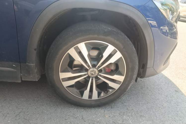 Used Mercedes-Benz GLA 2022 GLA 200 Right Front Wheel Hub