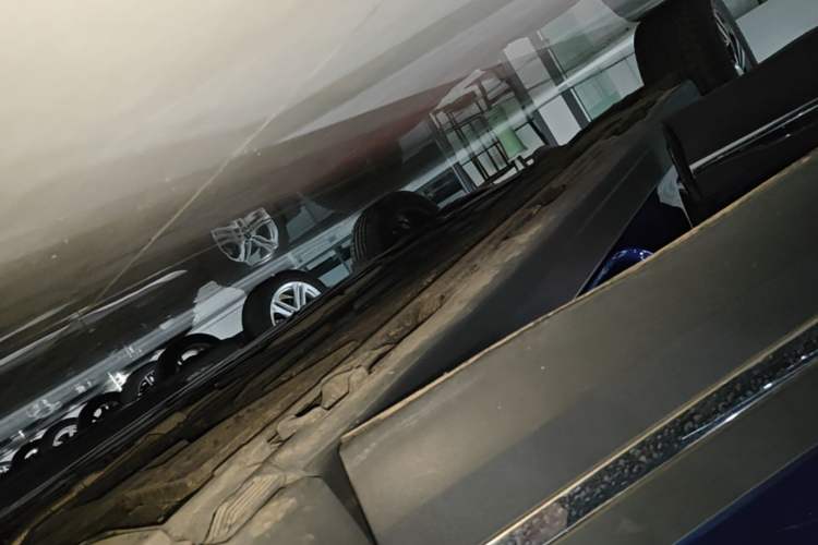 Used Mercedes-Benz GLA 2022 Facelifted GLA 200 Right Side Sill