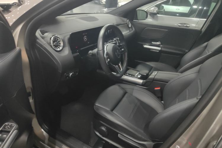 Used Mercedes-Benz GLA 2022 GLA 220 Driver Seat