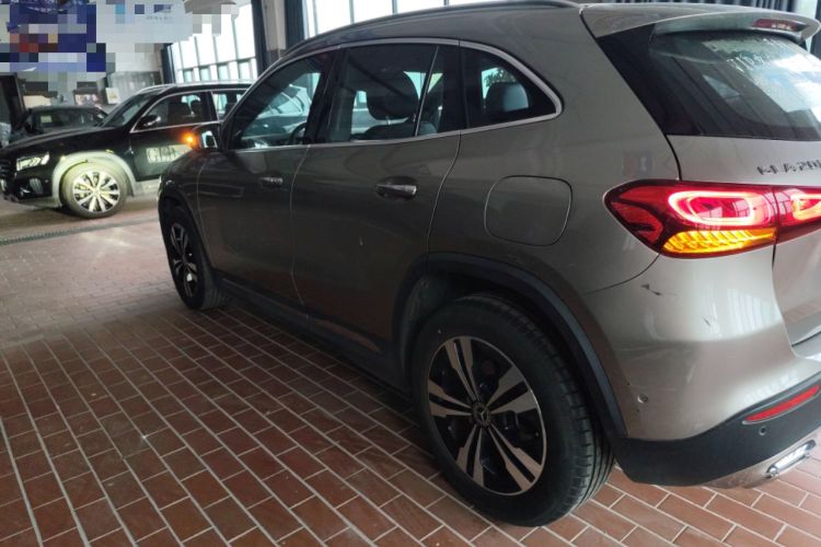 Used Mercedes-Benz GLA 2022 Facelifted GLA 200 Exterior 3