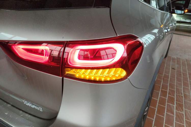 Used Mercedes-Benz GLA 2022 Facelifted GLA 200 Exterior 6