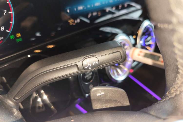 Used Mercedes-Benz GLA 2022 Facelifted GLA 200 Gear Lever