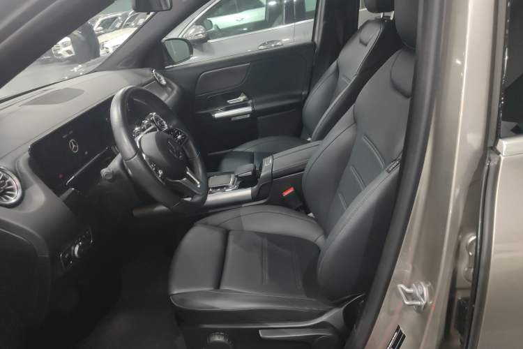 Used Mercedes-Benz GLA 2022 GLA 220 Left Front Seat