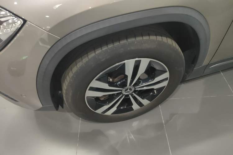 Used Mercedes-Benz GLA 2022 GLA 220 Left Front Wheel Hub