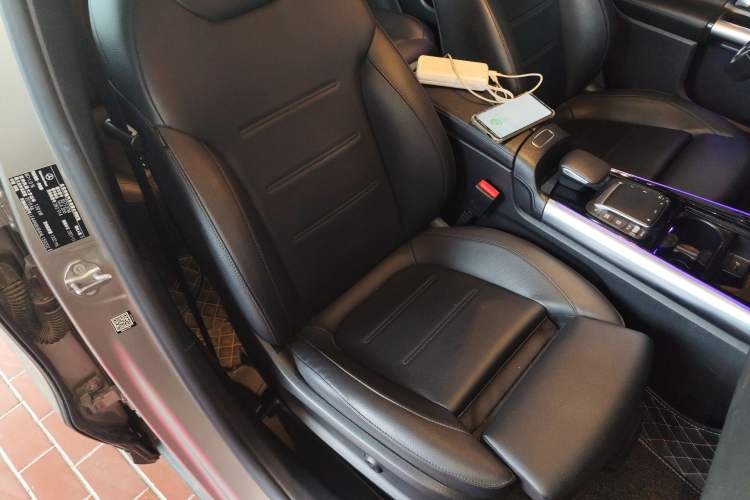 Used Mercedes-Benz GLA 2022 Facelifted GLA 200 Right Front Seat
