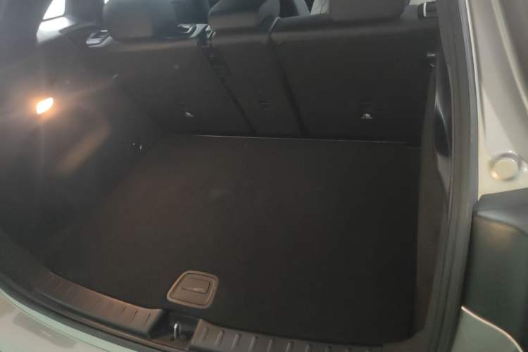 Used Mercedes-Benz GLA 2022 GLA 220 Trunk