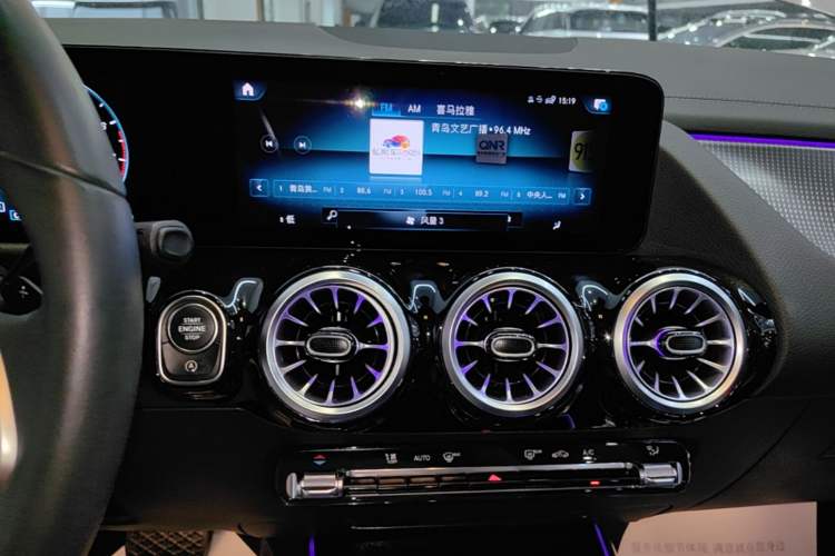 Used Mercedes-Benz GLA 2022 GLA 220 Audio And AC Panel
